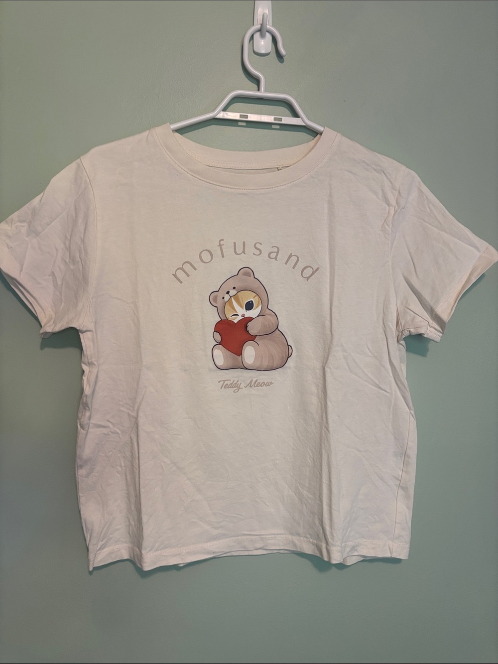 Uniqlo x Mofusand Teddy Meow butter yellow t shirt (Size L)